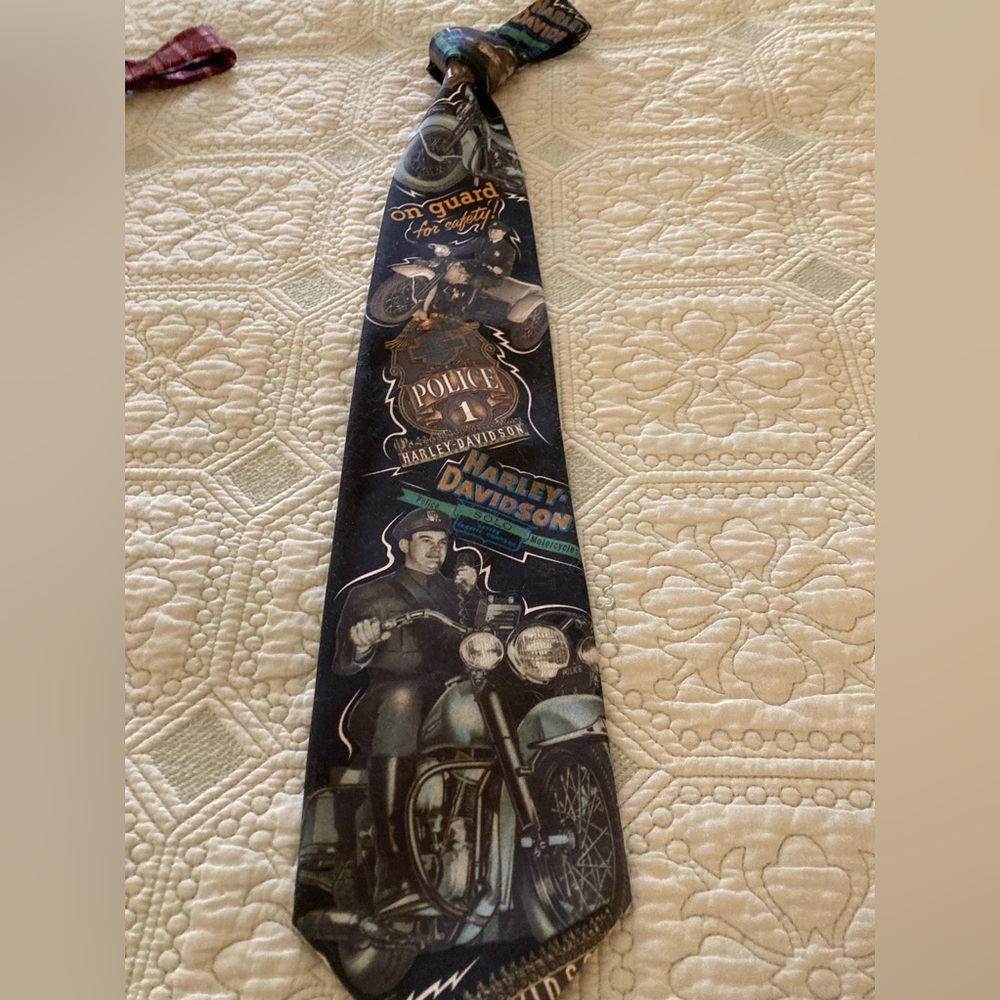 Harley Davidson Ralph Marlin Police Motorcycles Men's Novelty Necktie E